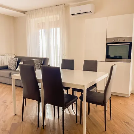 Lägenhet Brain Penthouse Pagani