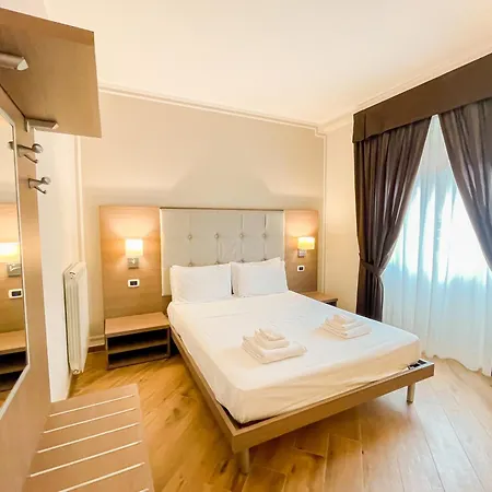 Brain Penthouse Lägenhet Pagani